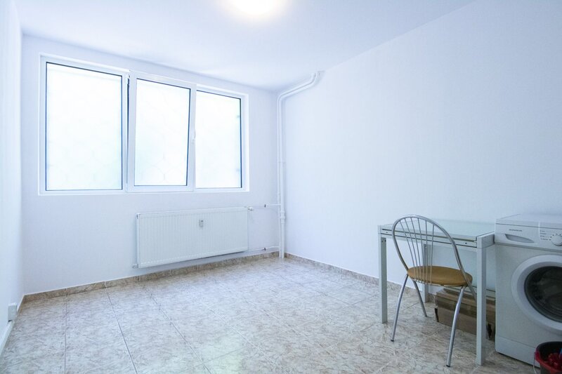 Drumul Taberei Bucla, Spatiu de birouri, doar firme, 4 camere, mutare imediata!