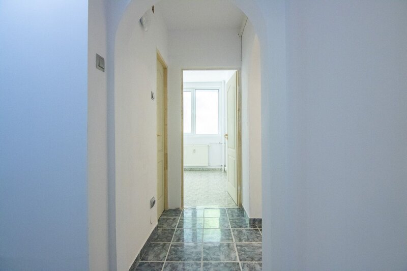 Drumul Taberei Bucla, Spatiu de birouri, doar firme, 4 camere, mutare imediata!